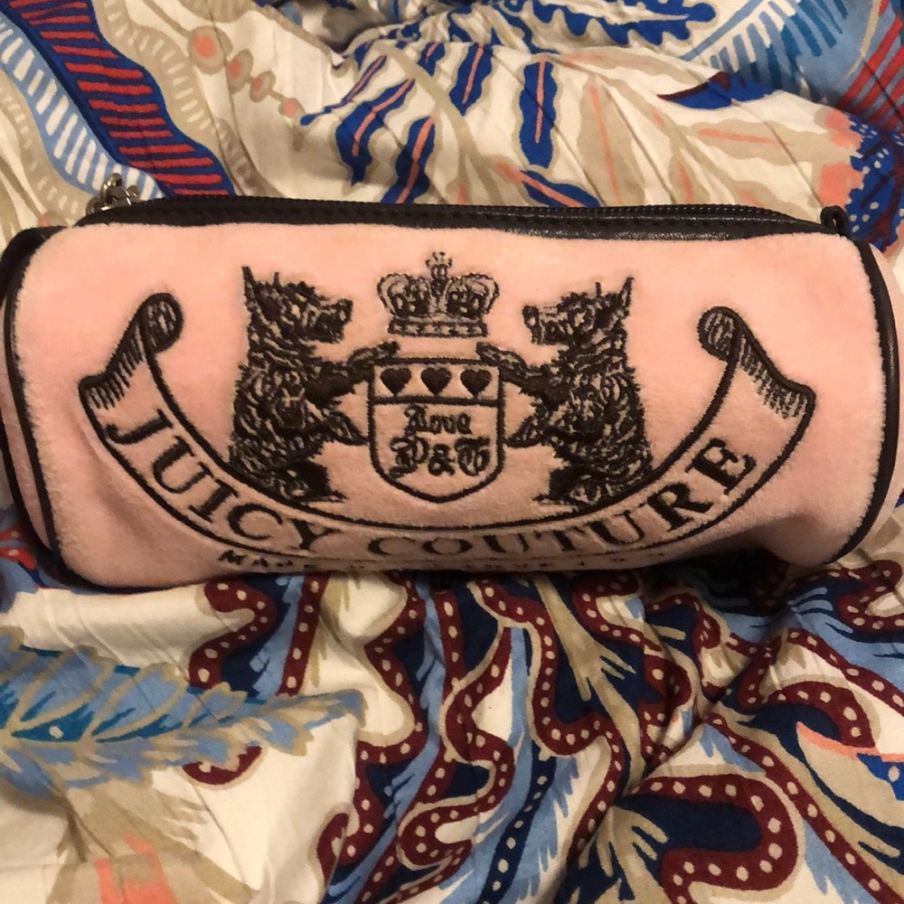 ✨SOLD✨Juicy Couture Vintage Pink Velour Barrel Cosmetic Bag